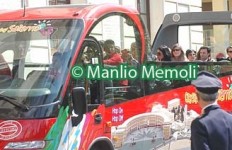 bus_turistico_a_salerno_gente_2